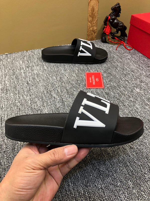 YVS3 Unisex Leather Slippers