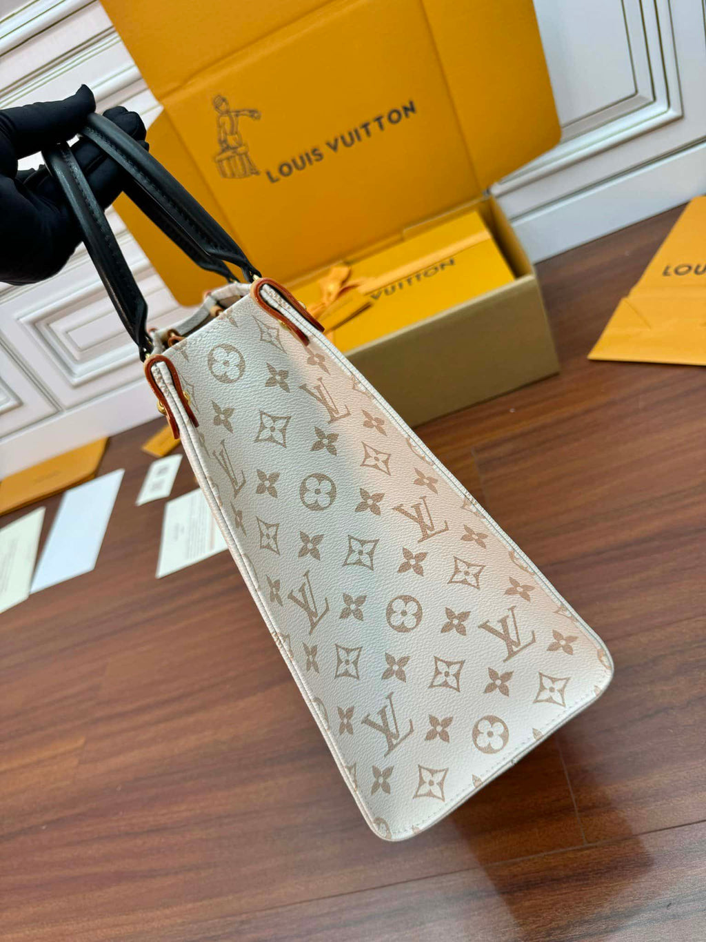 Louis Vuitton OnTheGo MM Tote Bag Monogram Dune Cruise