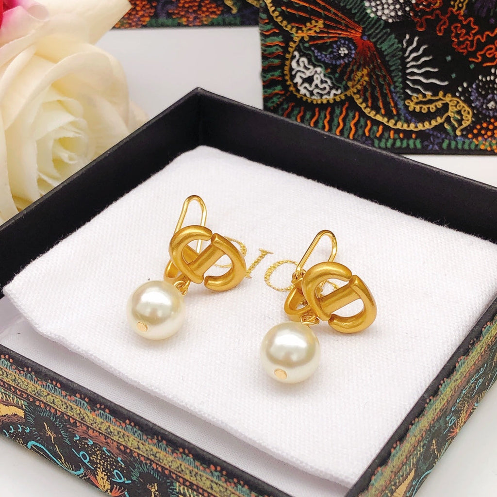 18K Dior Tribales Pearls Earrings