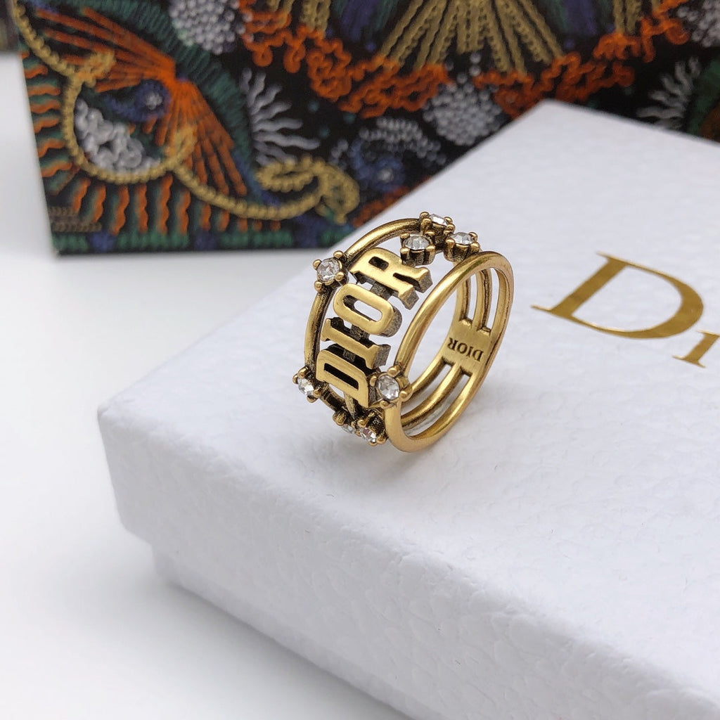 18K Dior Vintage Crystals Ring