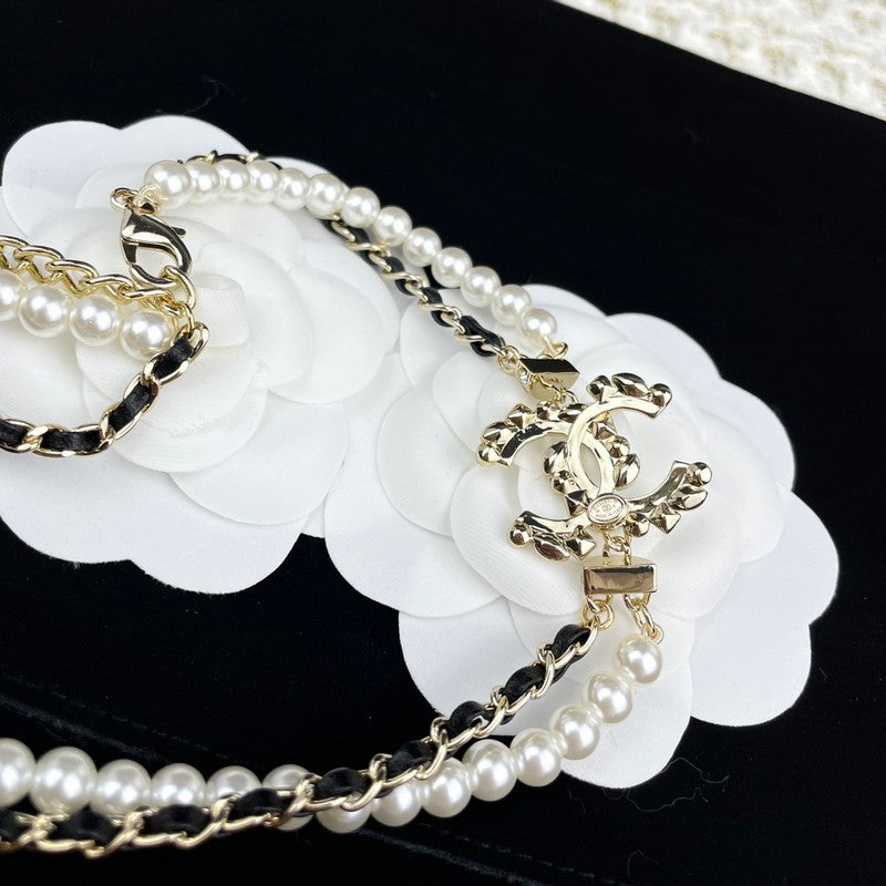 18K  Chanel Pearl Chain Leather Necklace