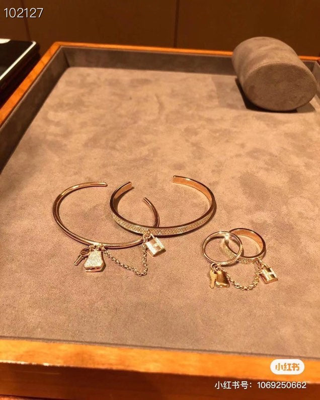 18K Kelly Hermes Cadenas Bracelet