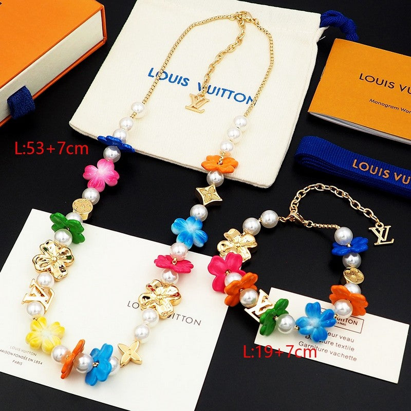 18K Louis Vuitton Surfin' Flower Necklace