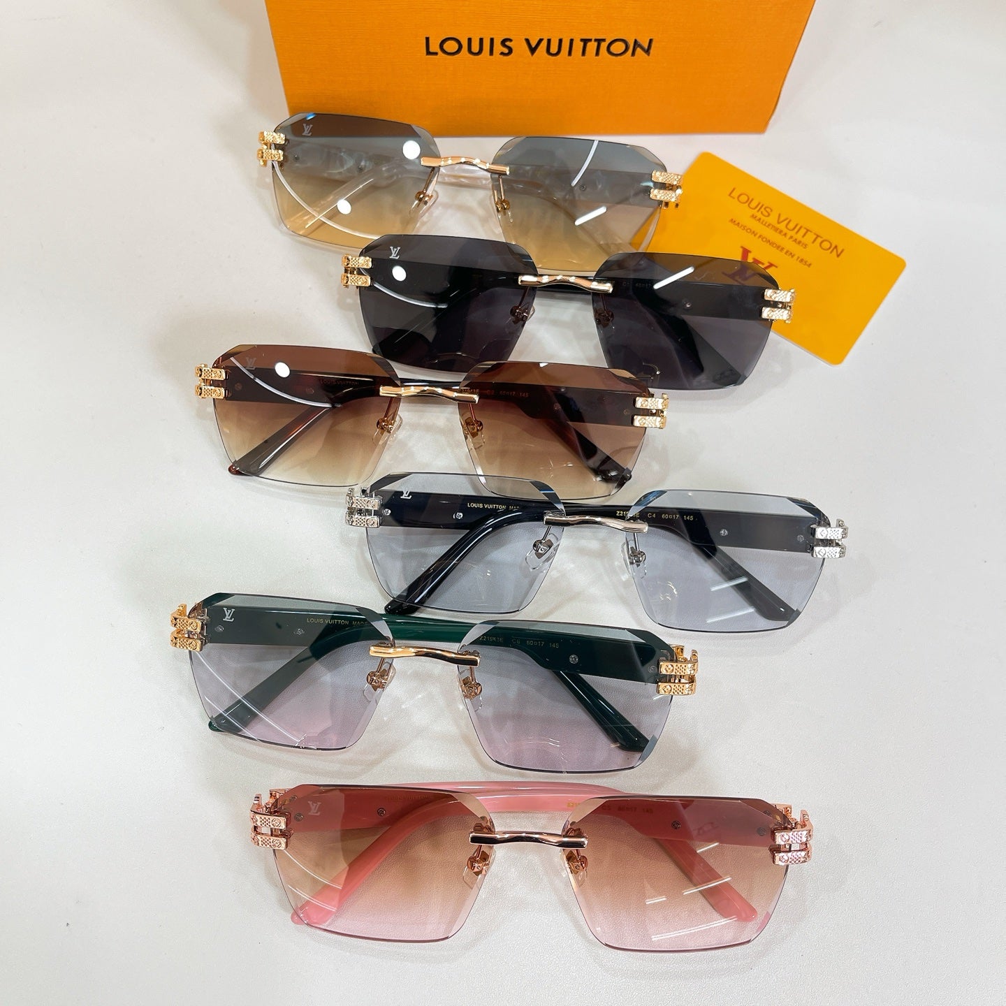 Louis Vuitton Sunglasses-Z21943E