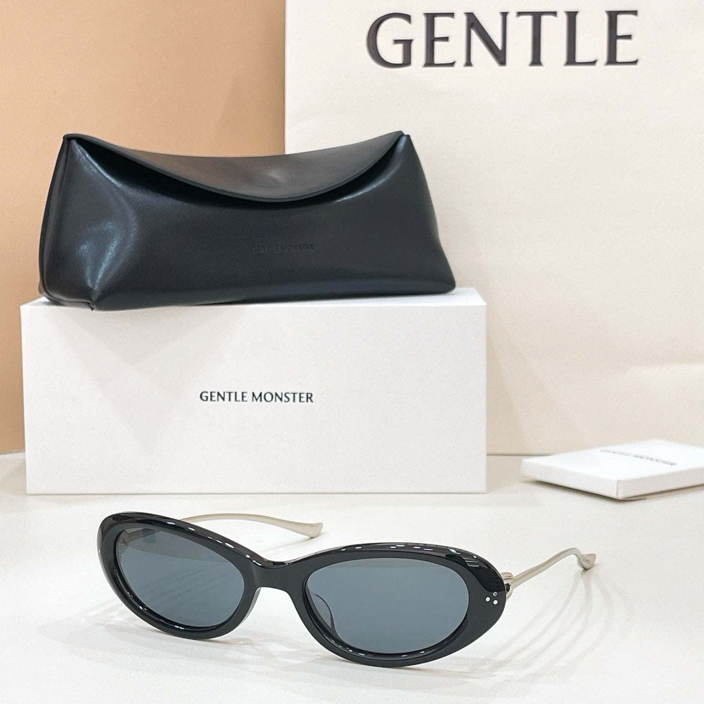 GENTLE MONSTER  Sunglasses-ORA